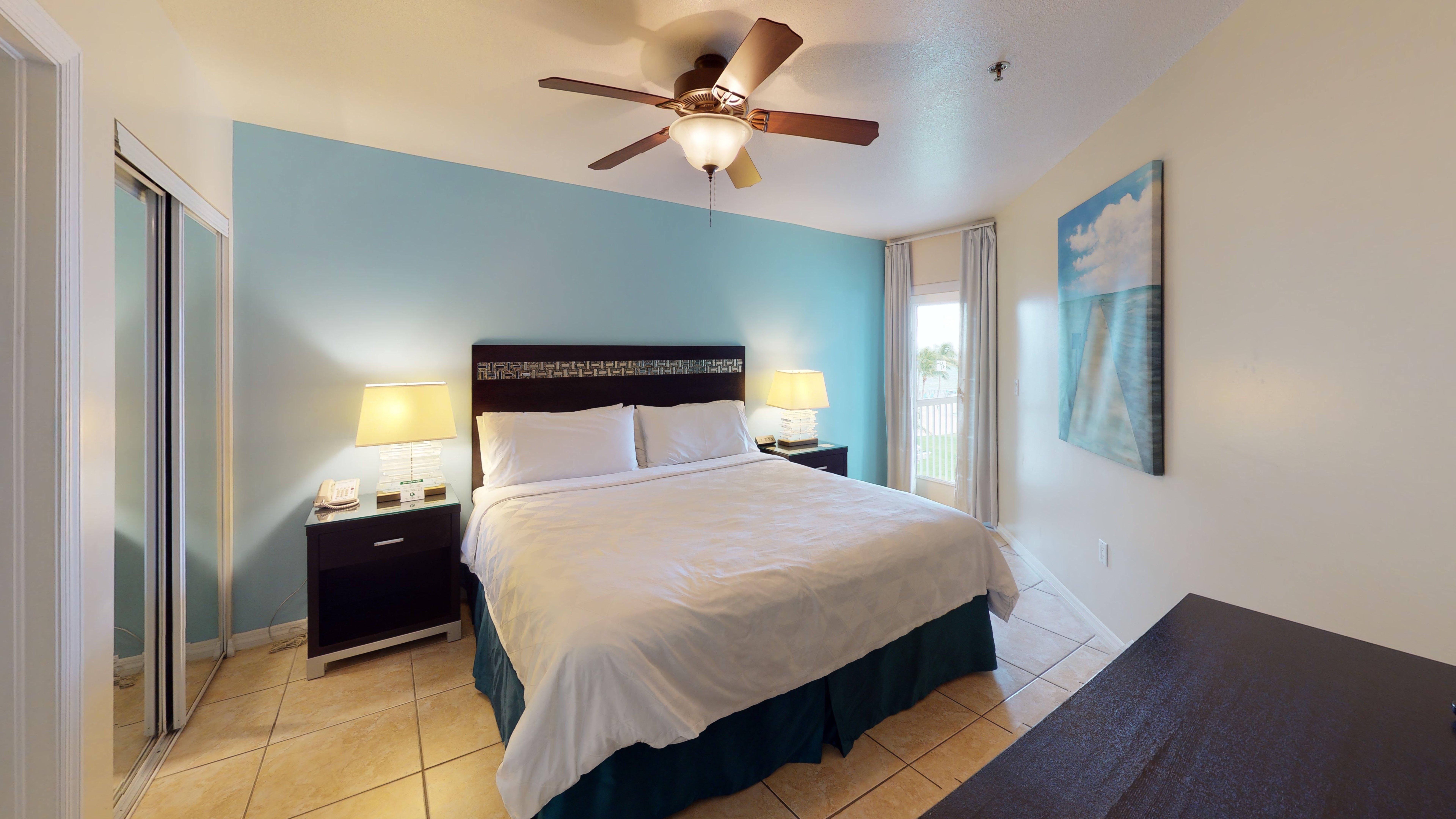 Holiday Inn Resort Grand Cayman By Ihg (Adults Only) West Bay Exterior photo